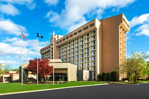 Westchester Marriott — Hotels & Accommodation in Tarrytown