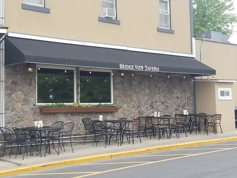 Bridge View Tavern — Street Food in Tarrytown
