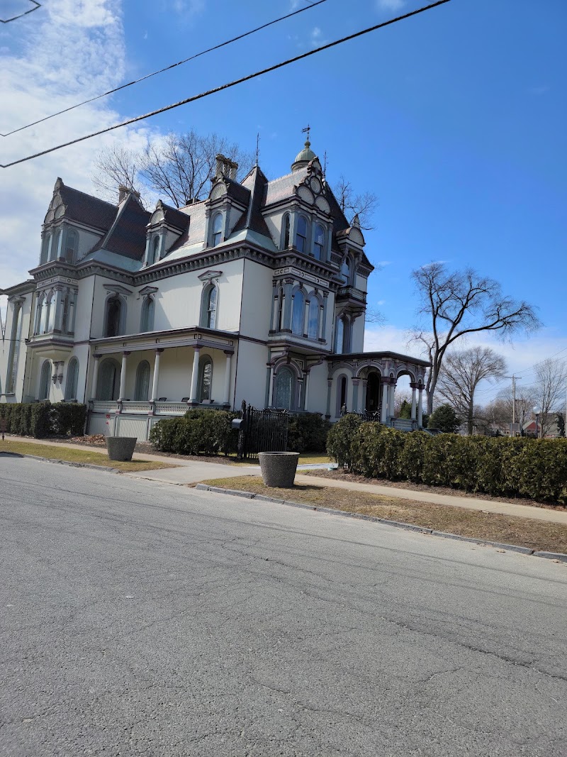 Batcheller Mansion Inn — Hotels & Accommodation in Saratoga Springs. Rated 4.7 stars.